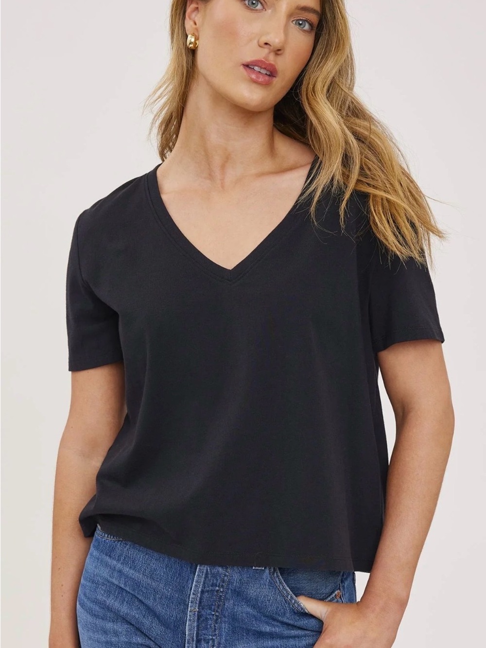 Sézane Black Cotton V-Neck Tee NWT